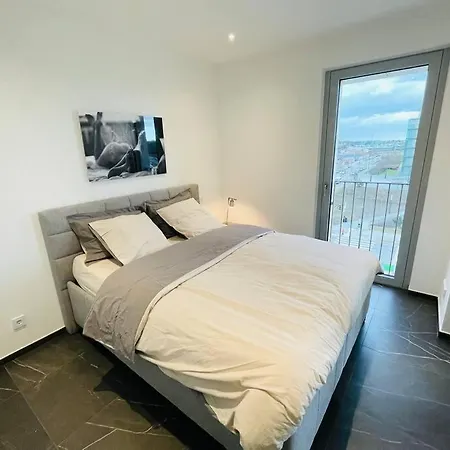 Appartement 1 Bedroom With Parking In Center And A Large Terrace. Luxembourg